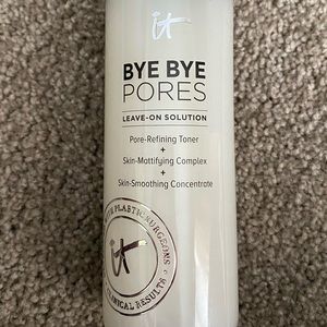 It Cosmetics Bye Bye Pores Leave on Solution - BRAND NEW!!!